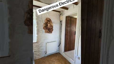 Dangerous solar panels solar panel installation with dodgy electrics. #RenewableEnergy #AllenHart￼